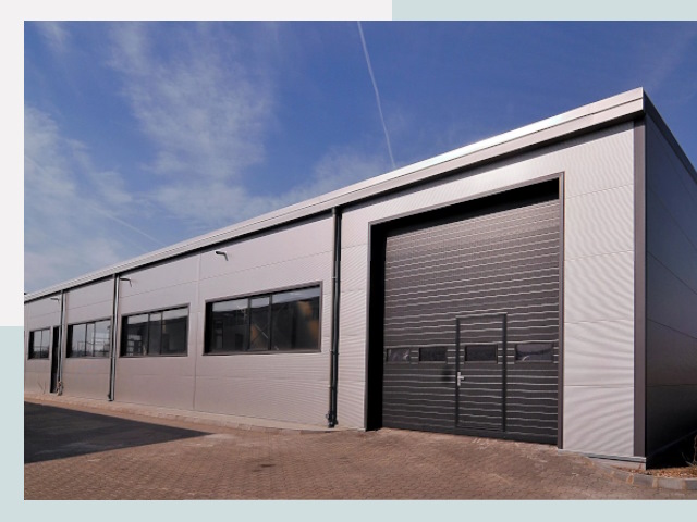 Быстровозводимые склады от СтальСтрой-Ткв по цене 652 руб.